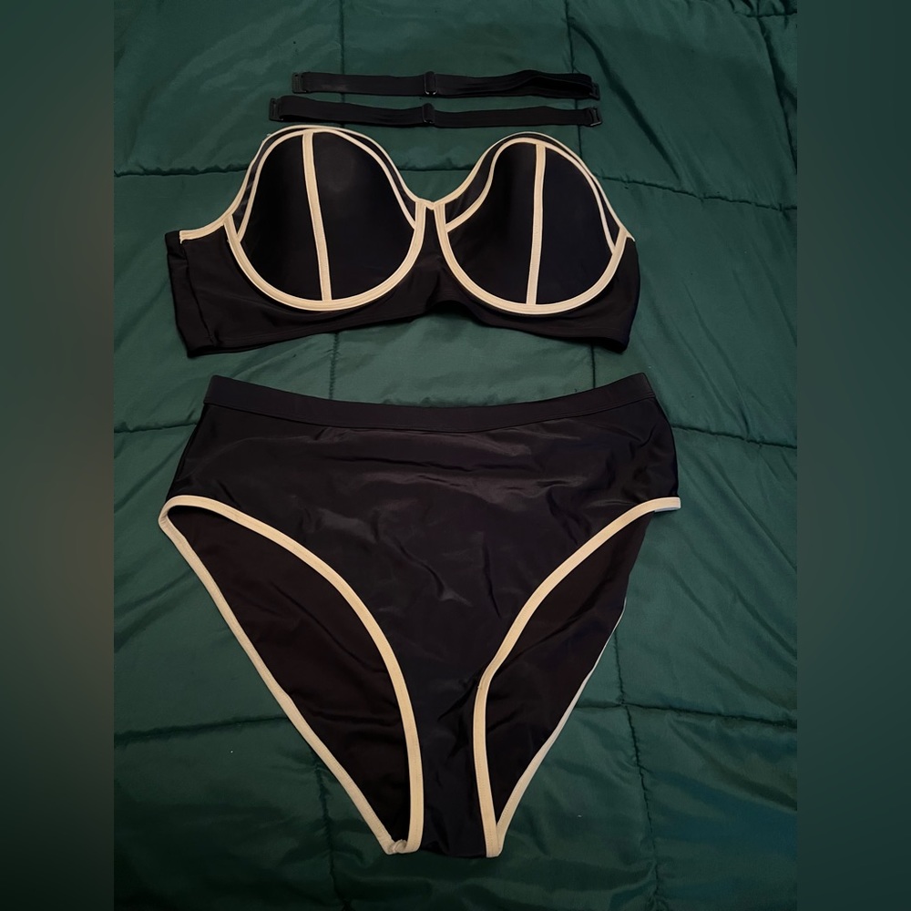Forever 21 Plus Size Navy & White Contrast-Trim Bikini